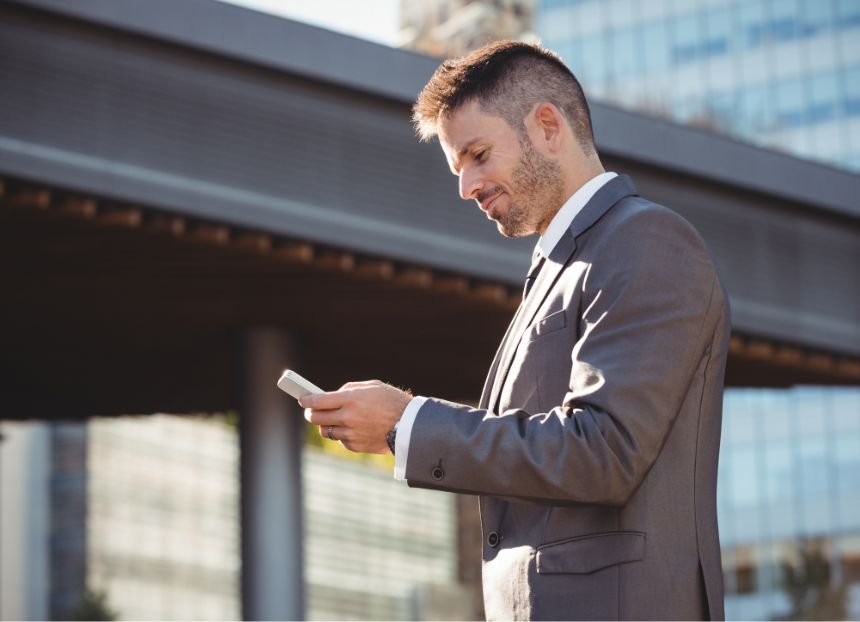 How to Start a Short Message Service Business in Dubai