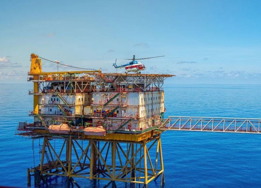 How to Start Offshore Crude Oil Trading Business in Dubai: A Step-by-Step Guide