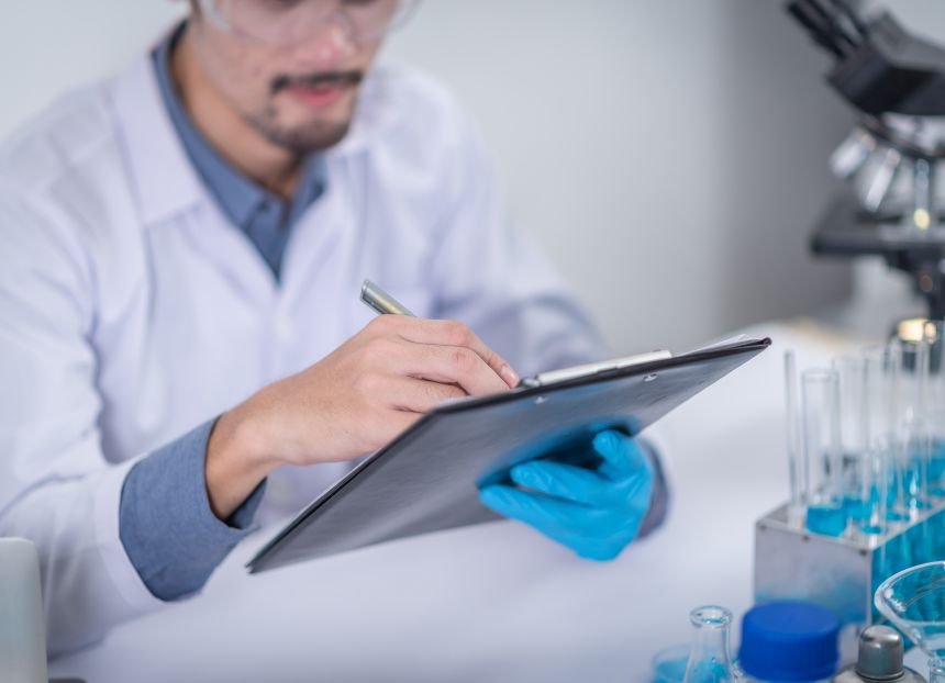 Setting Up a Pharmaceutical Trading License in UAE: Requirements & Process