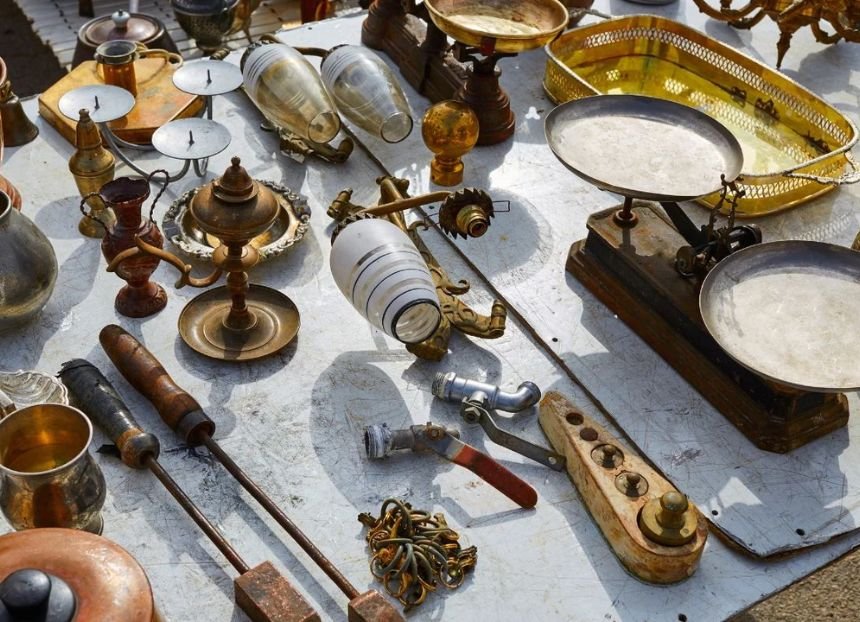How to Start Authentic Antiques, Artefacts & Artworks Trading Business in Dubai: A Step-by-Step Guide
