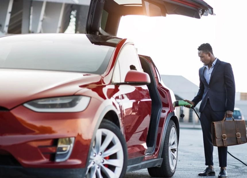 How to Start Specialized Electric Cars Trading Business in Dubai: A Step-by-Step Guide