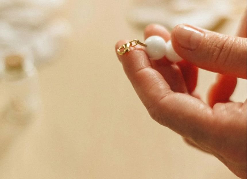 How to Start an Imitation Jewellery Smithing Business in Dubai: A Step-by-Step Guide